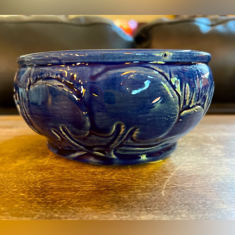 💙💙💙 Weller Blue Art Nouveau Glazed Lily Pad Pottery Bowl